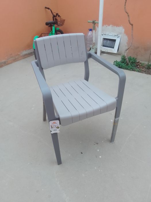 yuqori sifatli plastik stul