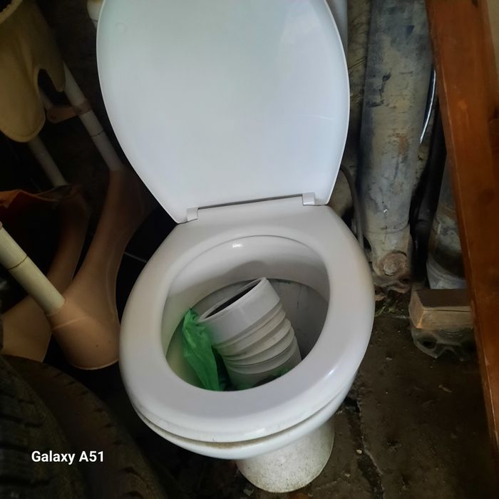 Өзі сүртіп беретін унитаз!