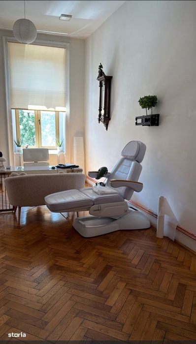 Spațiu de închiriat ultracentral  60 mp ,400 €/lună