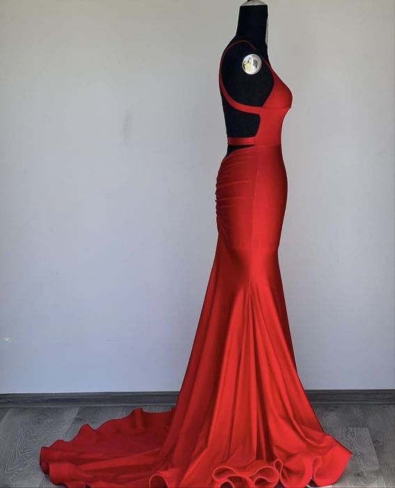 Rochie pe comanda, cu trena