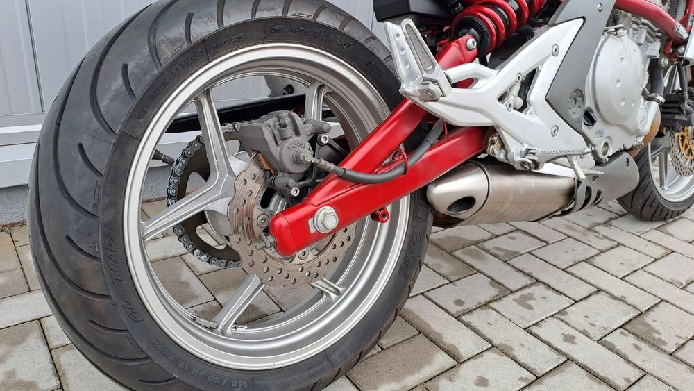 MotoFly Ploiesti vinde Kawasaki Er-6n 2006