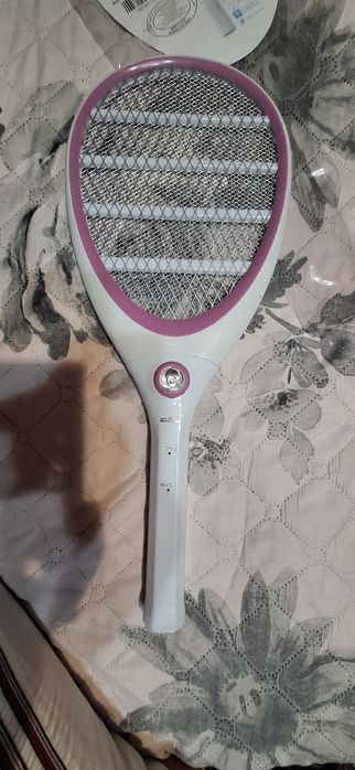 LED електрическа хилка против комари