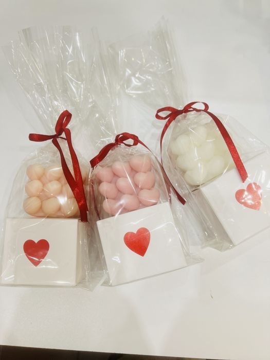 Ароматни свещи сърце, мече, букети, рози и др. Различни видове и р-ри