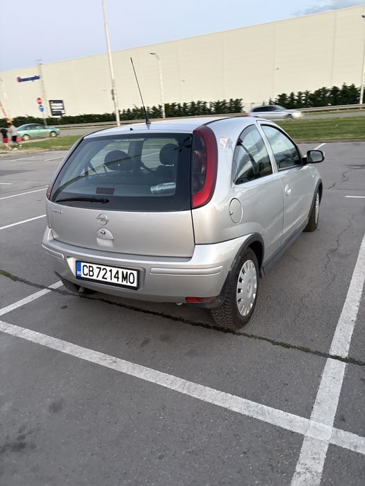 Продавам OPEL CORSA 1.0