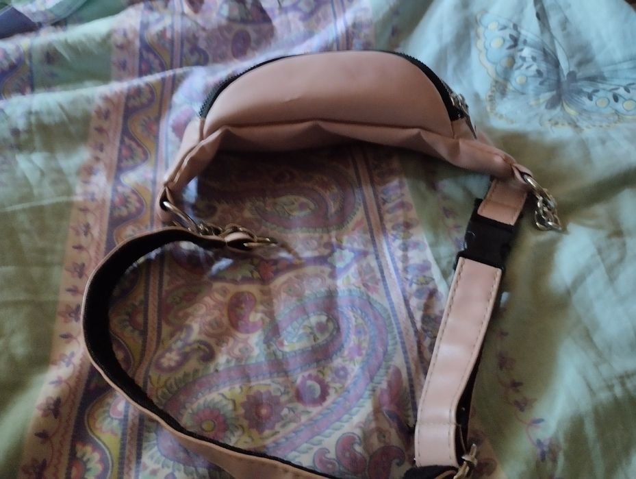 Продаем сумочку новый для красоток