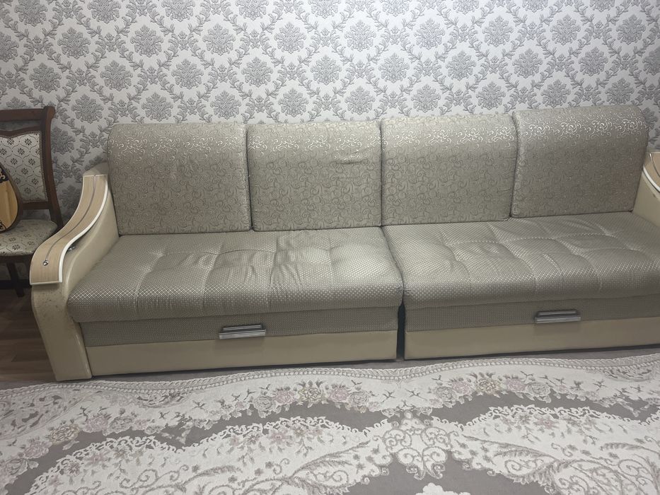 Диван три метра