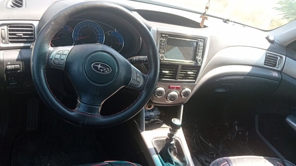 Продава се само на части Subaru Forester 2.0 D 2010год