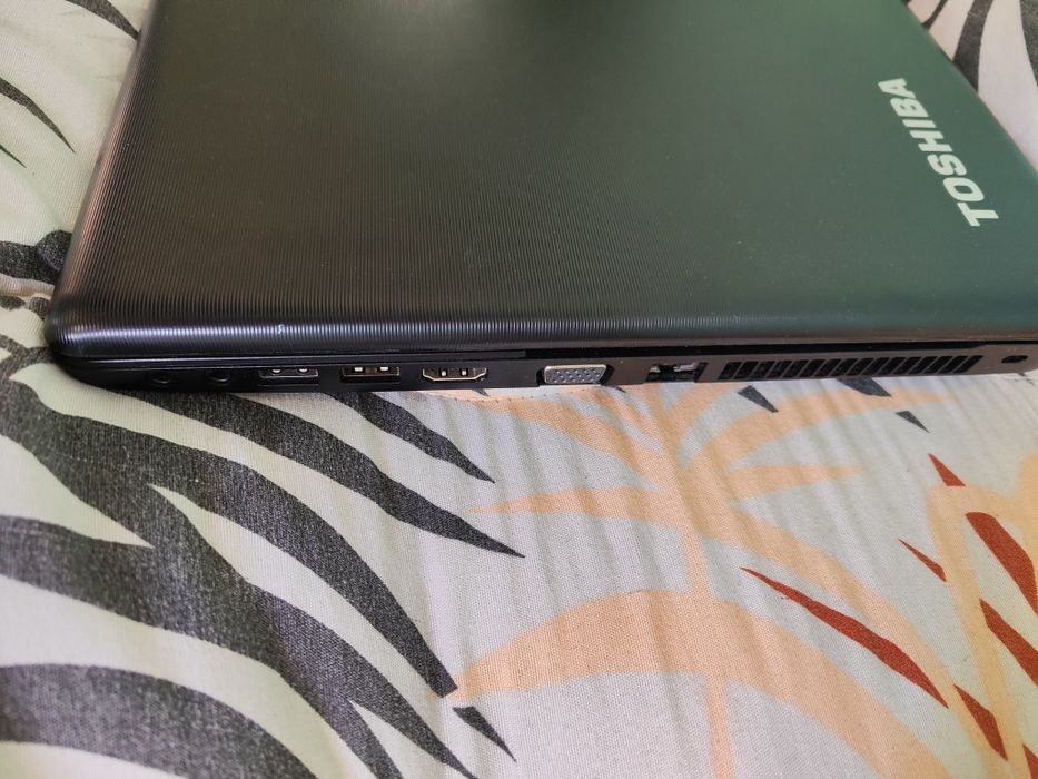 ТОП Лаптоп Toshiba Satellite C70-A-13X