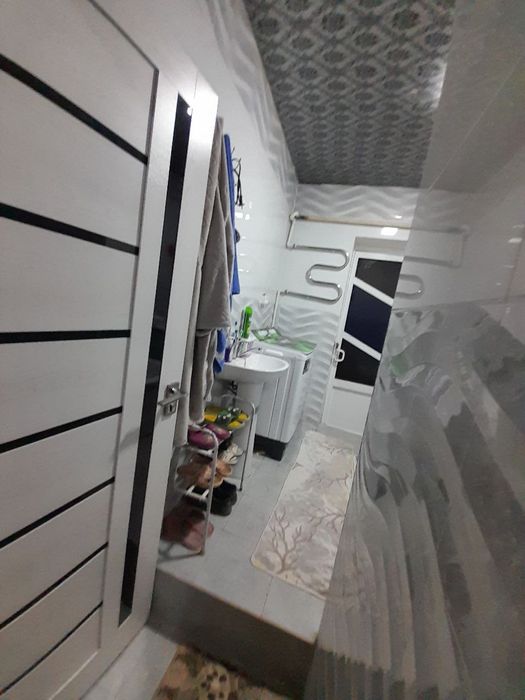 Qarshidan 3 xona uy naxtga