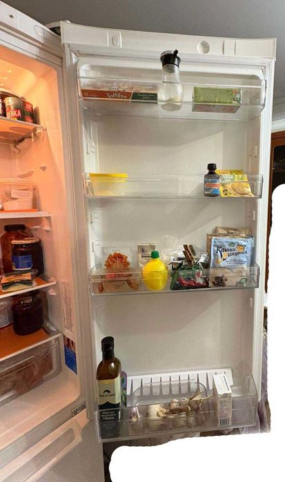 Продаю холодильник