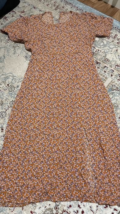 Продам платье за 2000