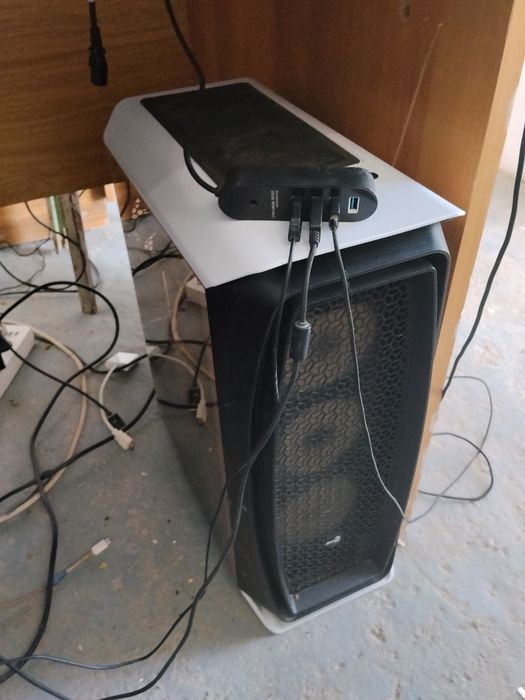 i9 9900  /  24gb ozu   /. 1050ti   / m2 250gb