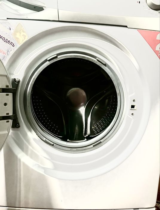 Продаю стиральную машину