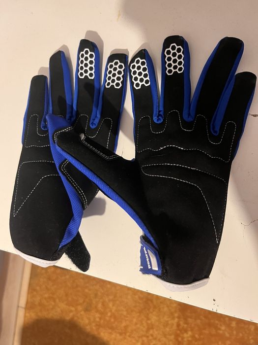 Продавам nozifox ръкавици