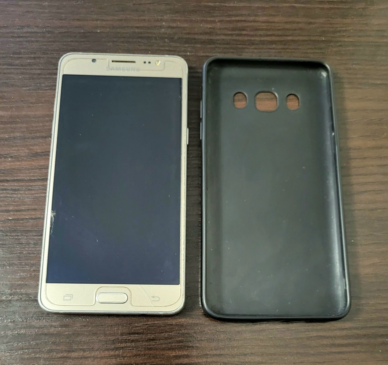 Смартфон Samsung Galaxy J5 SM-J510FN/DS золотистый: 25 000 тг. - Мобильные  телефоны / смартфоны Костанай на Olx