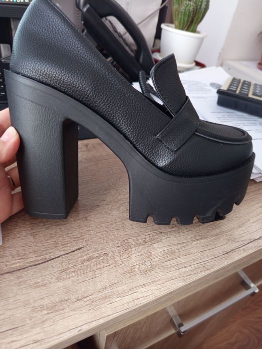 Обувь на платформе