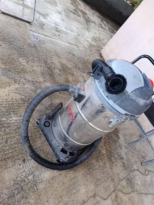 Aspirator industrial
