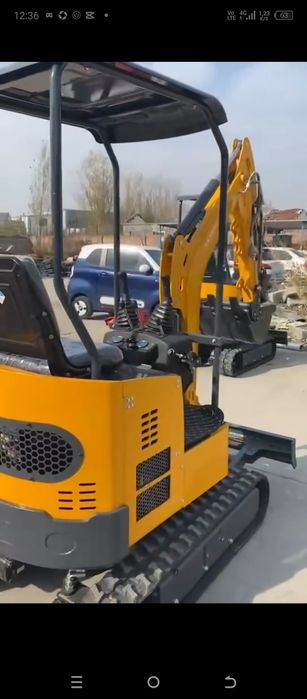 Mini ekskovator girdamoltli