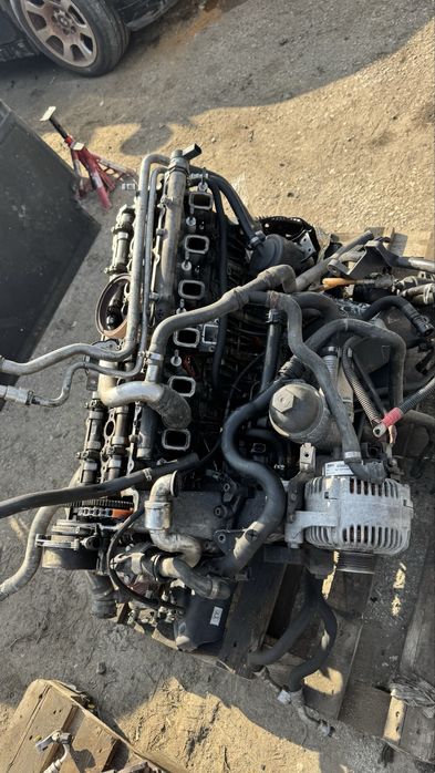 Двигател от БМВ х5 е70 3.0д 235кс цял или на части