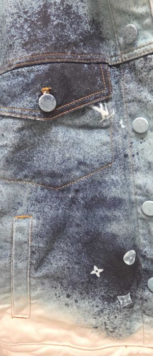 jachetă nouă din denim