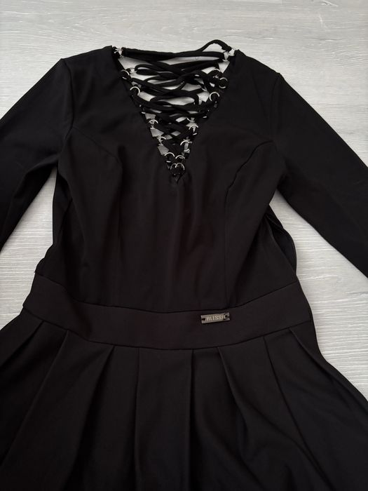 Черна рокля Alessa