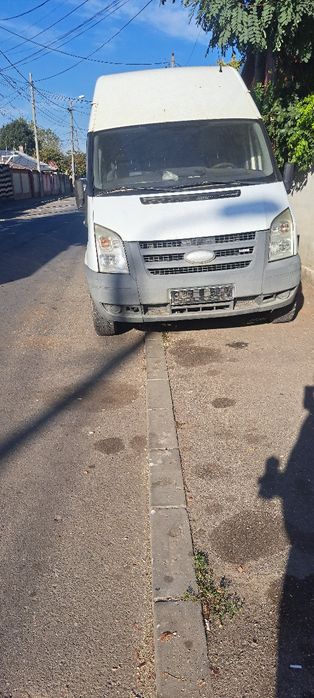 Dezmembrez Ford Transit an 2007 motor 2.4