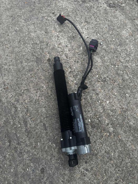 Amortizor electric haion/portbagaj Audi A6 C7 berlina cod 4G5827851B