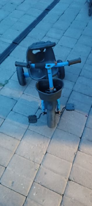Трёхколёсный велосипед