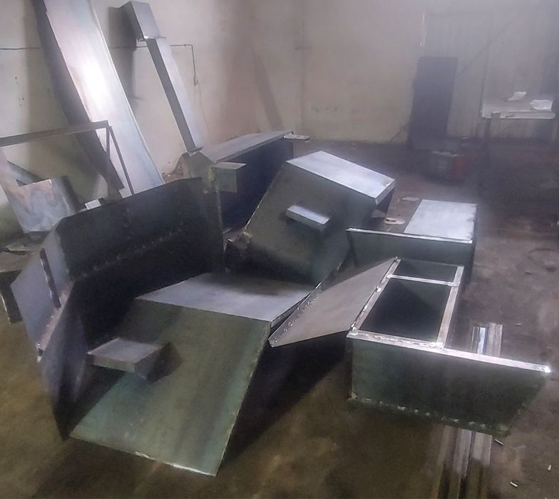 Крылья и бампера на К-700