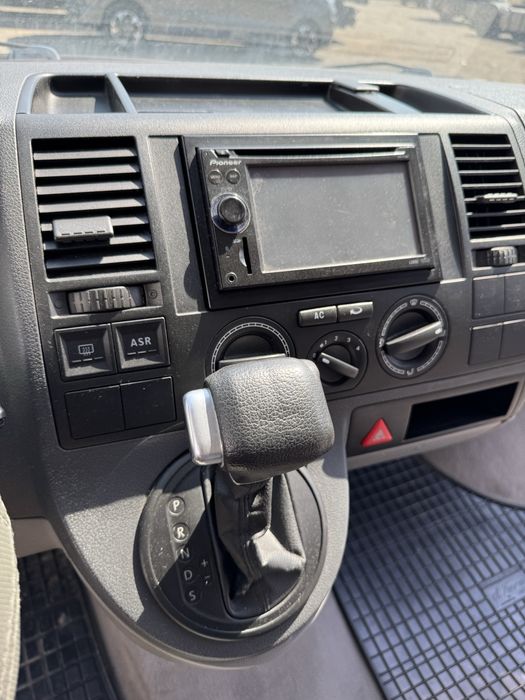 Vw t5 transporter