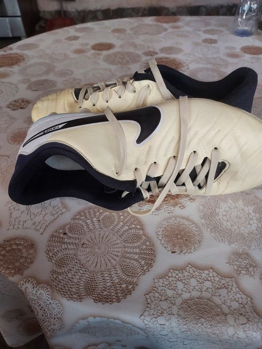 Бутонки Найк  37 номер