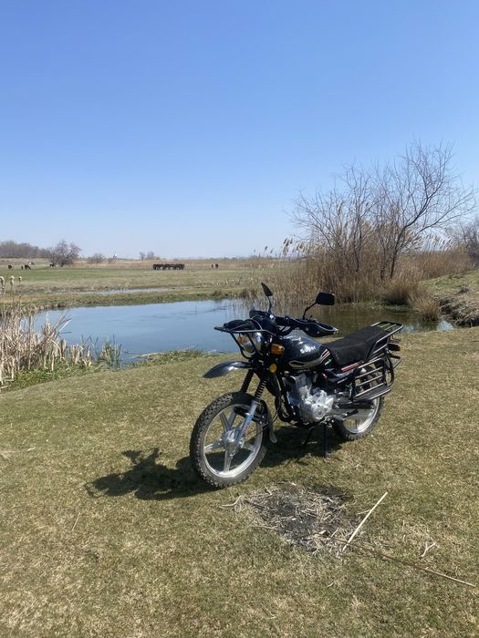 мотоцикл 200 куб