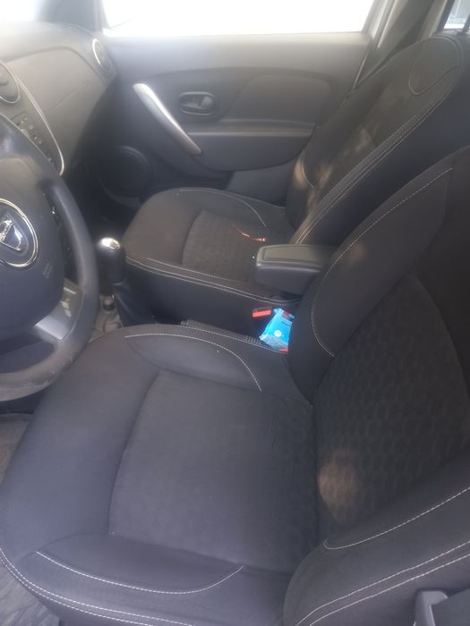 Vând Dacia sandero. 2014 Diesel.