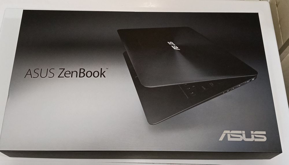ASUS NoteBook PC  UX305F