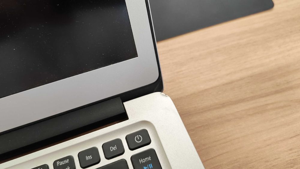 Продавам лаптоп Аcer swift SF314