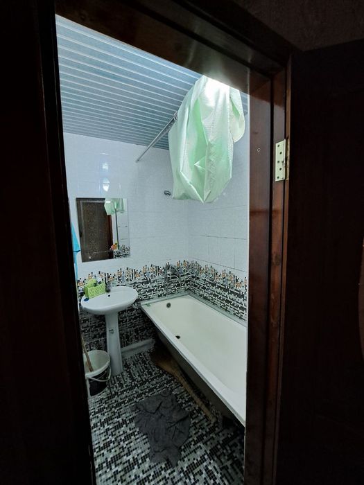 Ipateka bor 9mkr 3х 100kv сотилади 9bozor orqaci (maklersiz  uy egasi