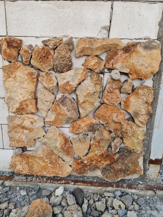 Piatra Naturala Decorativa | Travertin | Piatra Poligonala | Piatra pentru Placat si Pavat | Livrare in Romania