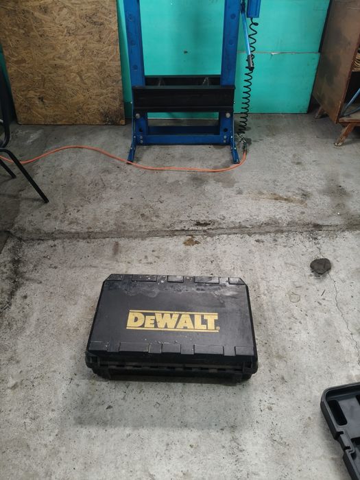 Перфоратор DeWalt D25762 QS 52мм