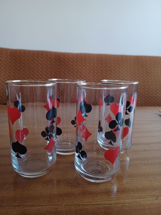 Стаканы с рисунком