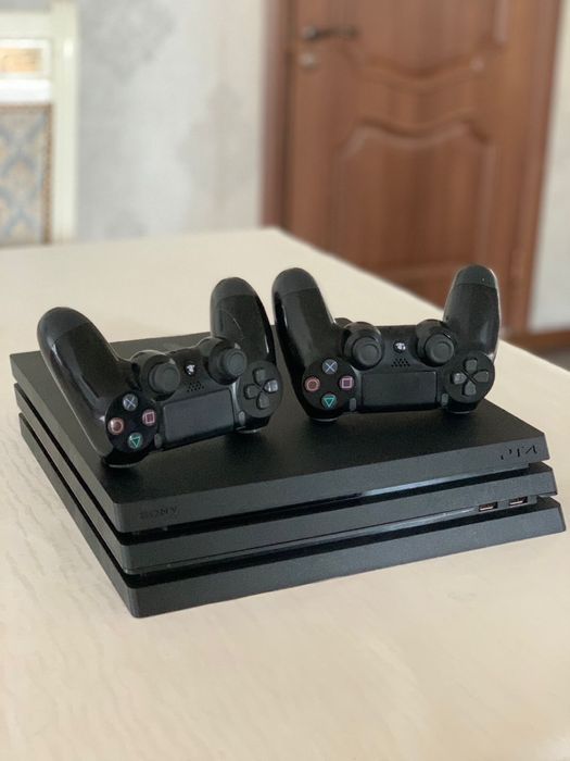 Sony Play Station PRO 1 TB