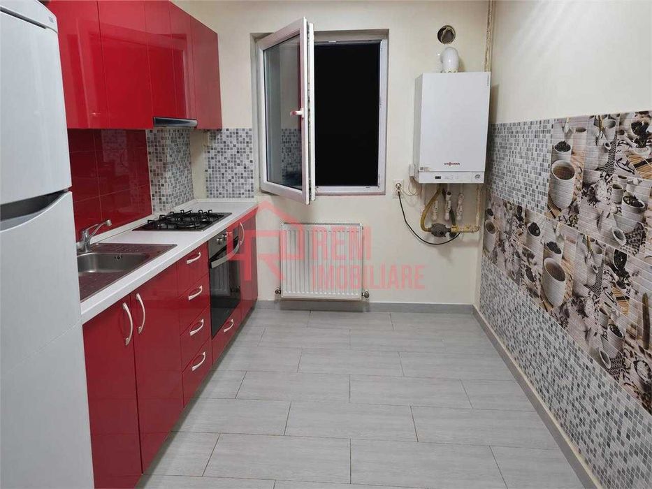Vanzare apartament 3 camere, renovat, mobilat, 2 bai, centrala. parcare, Dobroesti, Fundeni