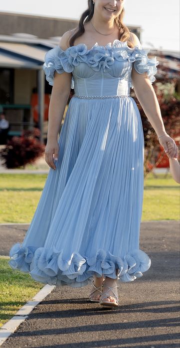 Rochie elegantă bleu pastel, cu aplicații florale 3D