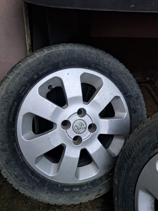 Vând jante 195/60R15