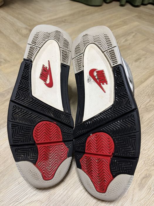 Jordan 4 White Cement