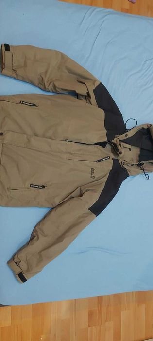 Яке за дъждовно време Jack Wolfskin, носено 2, 3 пъти