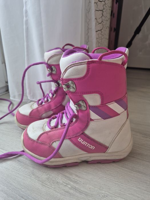 Vand boots snowboard Burton roz 36.5