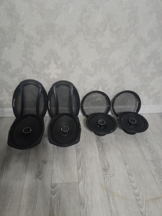 Продам колонки срочно.