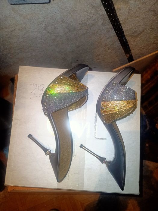 Сапоги  и туфли женские новые