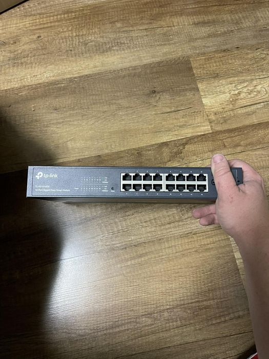 Switch Tp-Link Gigabit 16 porturi