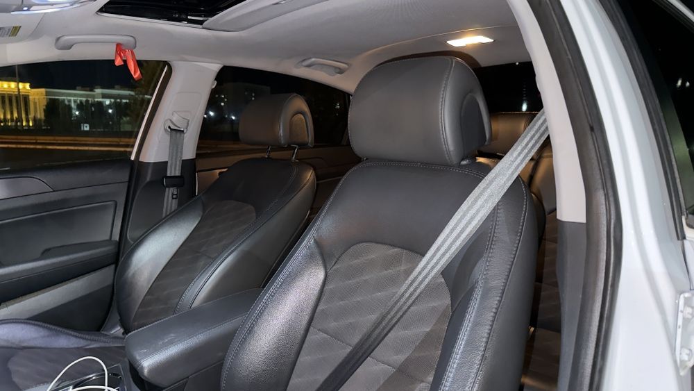 Hyundai sonata sport 2.4